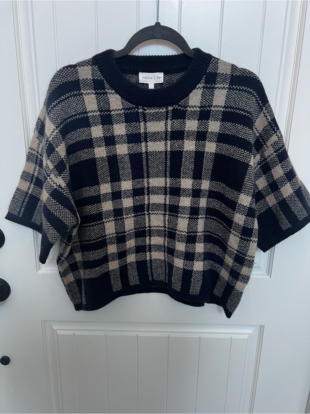 NWT Entro Navy & Cream Plaid Short Sleeve Sweater | Size L - Picture 2 of 8